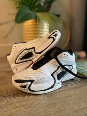 Luka 3 Motorsport Basketball shoes